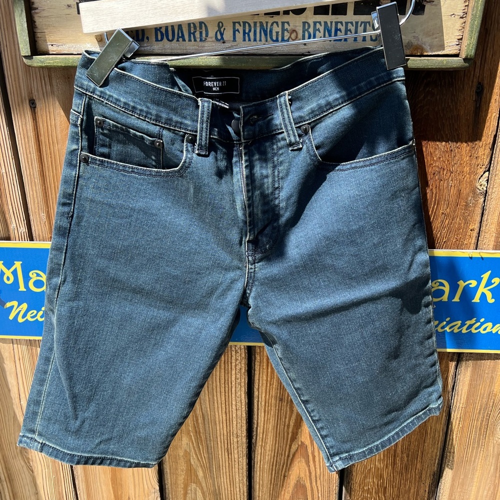 f21 mens shorts size 30